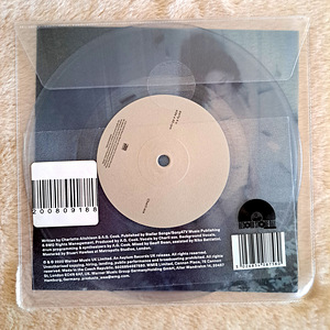 Charli xcx - party 4 u (RSD Exclusive) (2 foto / 3)