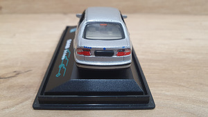 Модель Saab 9-5 Aero 1/72 (5 фото из 5)