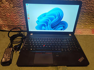 Lenovo E560 (1 foto / 3)