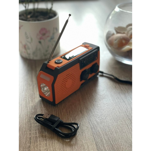Raadio/akupank 5000mAh - päikesepaneeliga (SOS raadio)