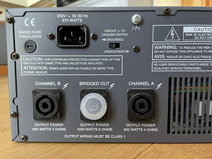 Electro-Voice EV Q66 2-Channel Power Amplifier (6 foto / 6)