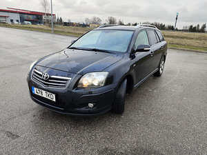 Toyota avensis 2006a. (1 foto / 12)
