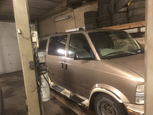Chevrolet Astro (7 фото из 7)