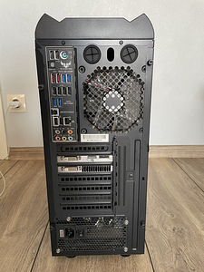 PC: AMD FX-8350, GTX770, 16GB RAM, Asus 990FX, 256 GB SSD + (5 foto / 7)