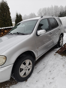 Mercedes-Benz ML 270 2.7 Special Edition 120kW (4 foto / 6)