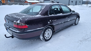 Opel Omega 2.0 100kw (3 foto / 5)