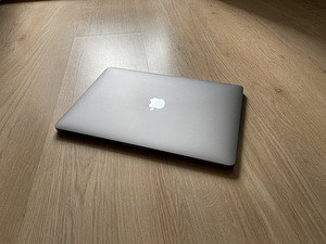 MacBook Pro 2017 / 13" / 128 / i5 (3 foto / 9)