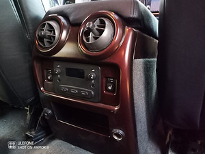 Hummer H2 (10 фото из 11)