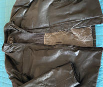 Кожаная мужская куртка размера M/L