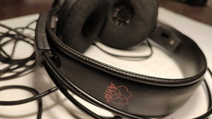 Kõrvaklapid AKG K141 (5 foto / 6)