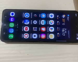 Samsung Galaxy Flip Fold5 256GB (3 foto / 5)