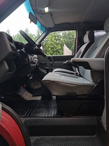 Volkswagen Multivan Camper 1.9 TDI 50kW TÜV 02.25 (12 foto / 15)
