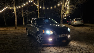 Volvo V50 2.0D 100kw 6-к manual & ÜV (Summum) (1 фото из 11)