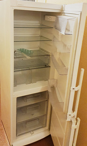 Холодильник Electrolux (2 фото из 3)