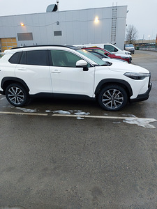 Toyota Corola Croos (2 foto / 2)