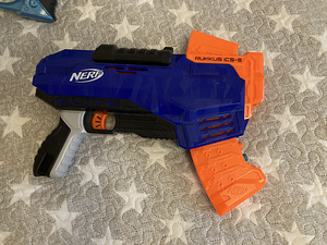Nerf (5 фото из 6)