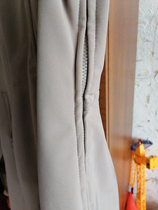 Mantel rasedatele s. 42 kapuutsiga (3 foto / 3)