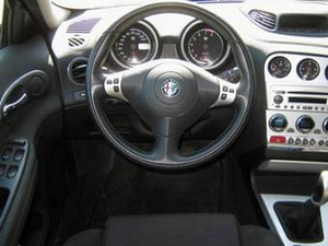 Alfa Romeo 156 2004, запчасти (2 фото из 2)