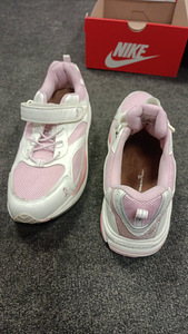 Naiste tossud "Nike" suurus 42. Nahast. (5 foto / 5)