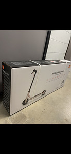Mi electric scooter 3. НОВЫЙ!! (1 фото из 3)