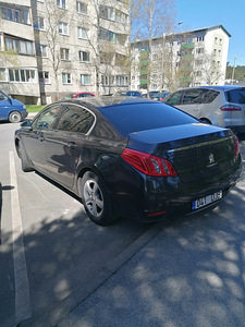 Продажа автомобиля (4 фото из 8)