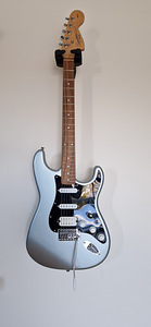 Fender Affinity Strat HSS (1 фото из 5)