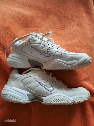 Теннисная обувь Nike 39 (фото #2)