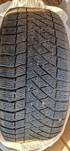 Шины Continental 215/55 R17 (5 фото из 5)