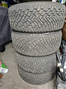 Шины Continental IceContact 3 225/45/R17 94T (1 фото из 3)