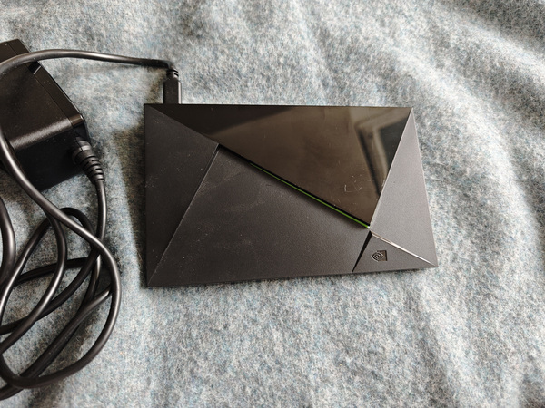 Медиаплеер NVIDIA Shield TV Pro (4K, HDR, Dolby Vision)