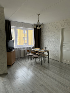 Võidu prospekt 6, Narva, Ida-Virumaa (4 foto / 12)