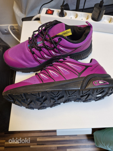 Фиолетовые кроссовки новые (фото #3)