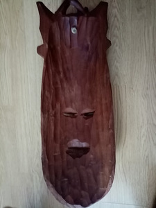 Aafrika mahagonist mask (2 foto / 2)