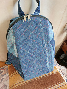 Рюкзачки (3 фото из 8)