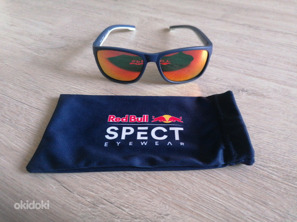 Солнцезащитные очки "Red Bull" (фото #1)