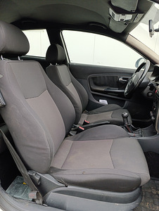 Seat Ibiza Trackday/Race (6 foto / 7)