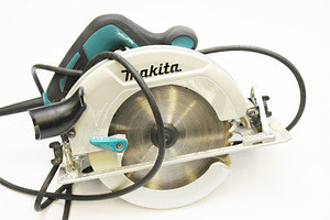 Makita HS7601 (1 foto / 2)