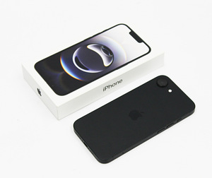 iPhone 16e 256GB (3 фото из 3)