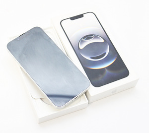 iPhone 16e 128GB (2 фото из 3)