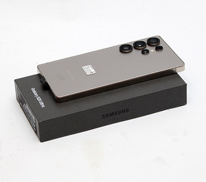 Samsung Galaxy S25 Ultra 512GB (3 foto / 3)
