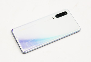 Huawei P30 128GB (3 foto / 3)