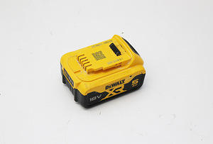 Dewalt 5.0Ah 18V (2 фото из 2)