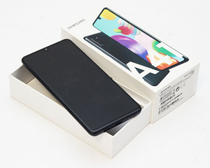Samsung Galaxy A41 64GB (2 foto / 3)