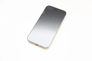 IPhone 15 Pro 128GB (3 foto / 3)