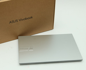 Asus Vivobook F1504V (3 foto / 3)