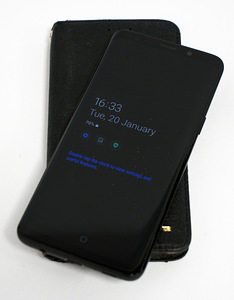 Samsung Galaxy S9 64GB (3 foto / 3)