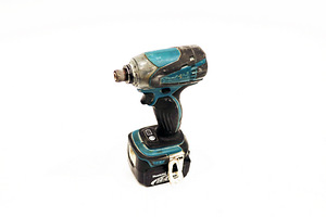 Makita BTD134 + 3.0ah (2 foto / 2)