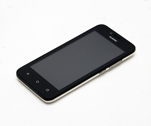 Huawei Y560-L01 (2 foto / 3)