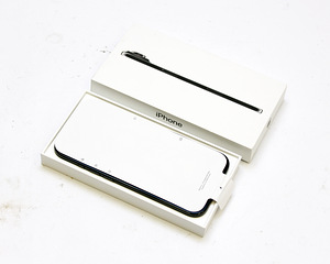 iPhone Air 256GB (3 foto / 3)