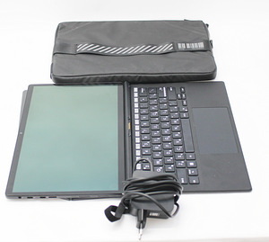 Asus VivoBook 13 Slate OLED (2 foto / 3)